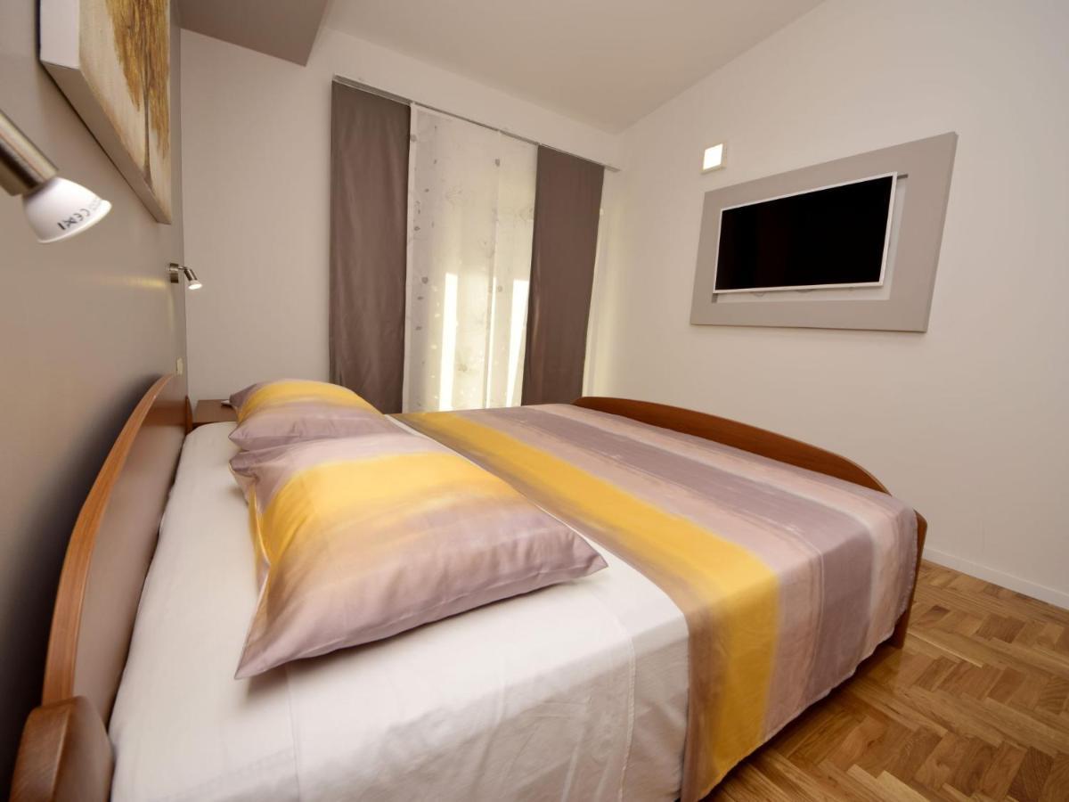 Apartment Mornar-2 By Interhome Trogir Exteriör bild