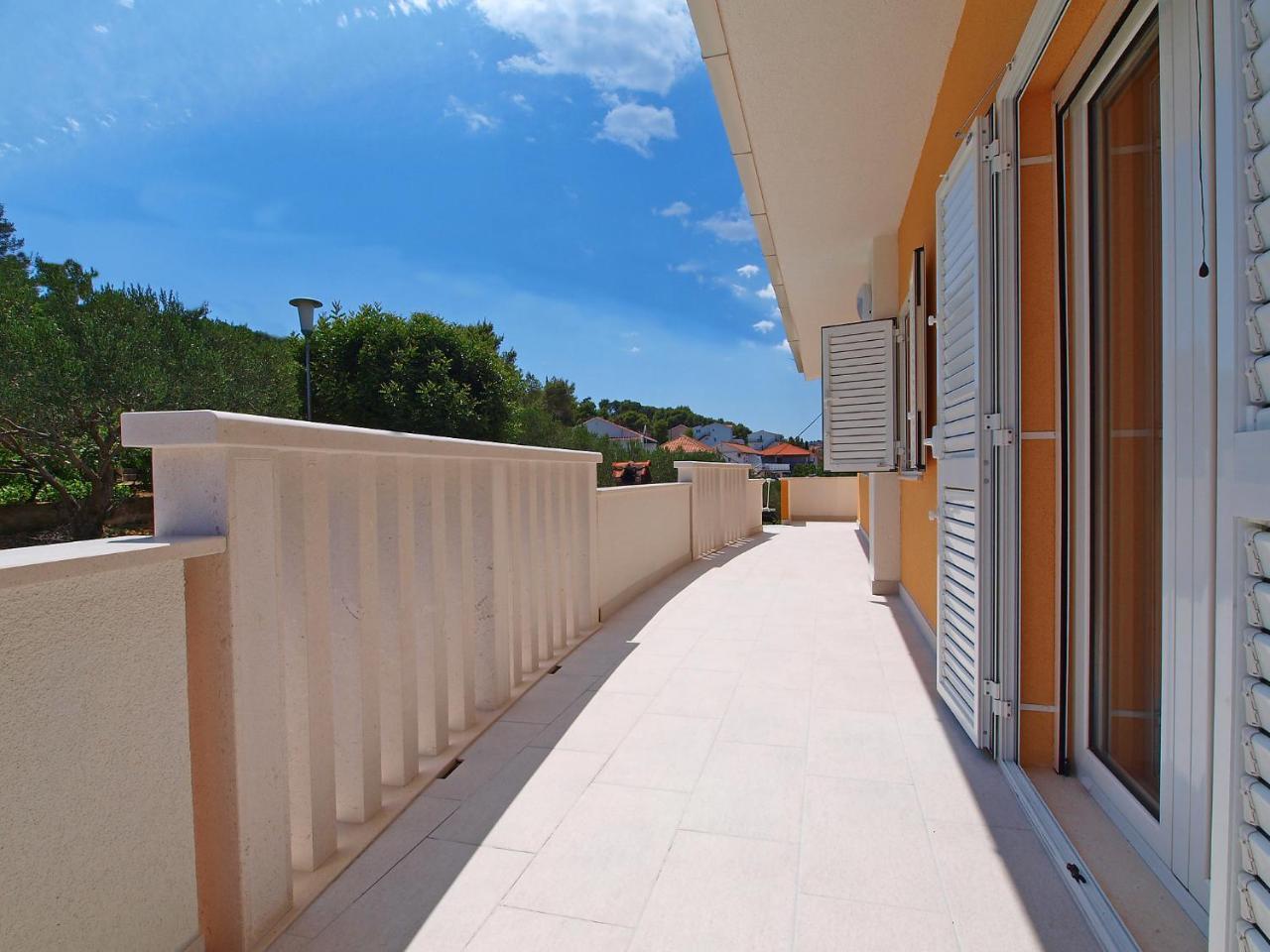 Apartment Mornar-2 By Interhome Trogir Exteriör bild